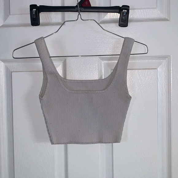 Square neck - Picture 2 of 3